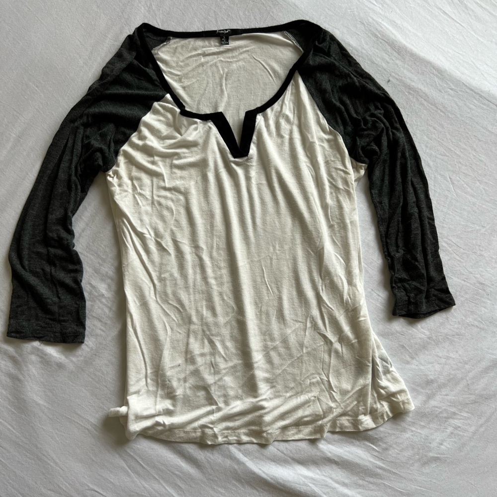 Womens 3/4 sleeve top